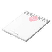 Grauweißes Zickzack rosa Quatrefolie 3 Monogramm Notizblock (Rotiert)