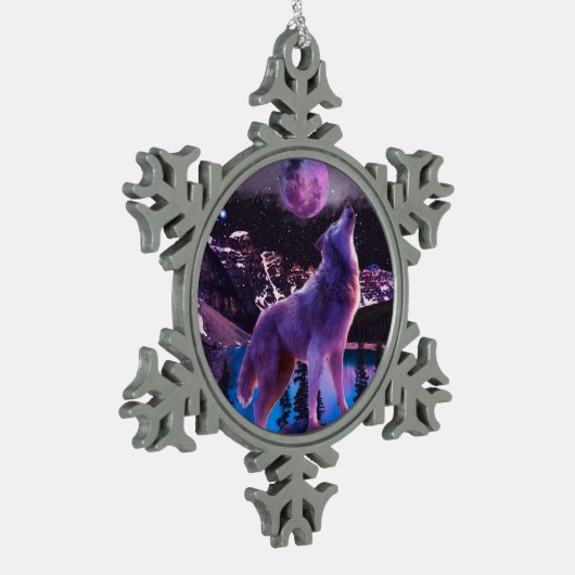 Grauwolf im Wald Schneeflocken Zinn-Ornament (Links)