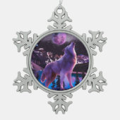 Grauwolf im Wald Schneeflocken Zinn-Ornament (Vorderseite)