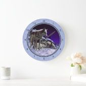 Grauwölfe im Winterschnee in der Nacht Große Wanduhr (Zuhause)