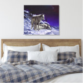 Grauwölfe im Winterschnee in der Nacht Leinwanddruck (Insitu (Schlafzimmer))