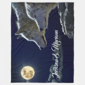 Grauwölfe unter Vollmond Fleecedecke (Vorderseite)