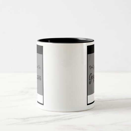 Grauzone-Kaffeetasse Zweifarbige Tasse (Mittel)