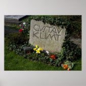 Grave von Gustav Klimt Poster (Vorne)