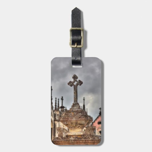 Graveyard Cross nah-up, Portugal Gepäckanhänger (Vorderseite vertikal)