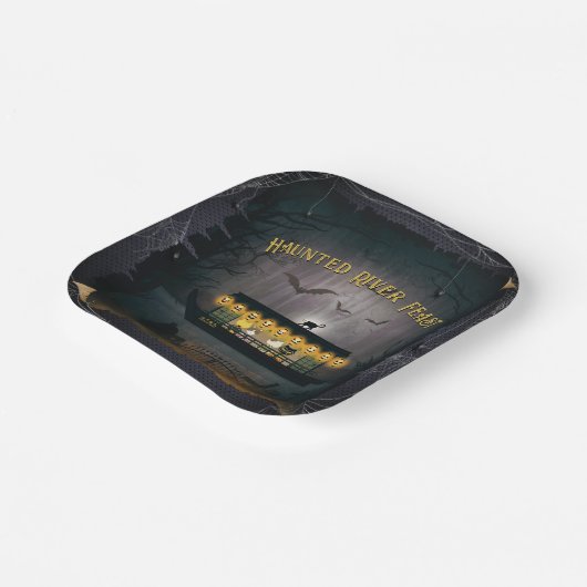 Graveyard Cruise Pappteller (Gewinkelt)