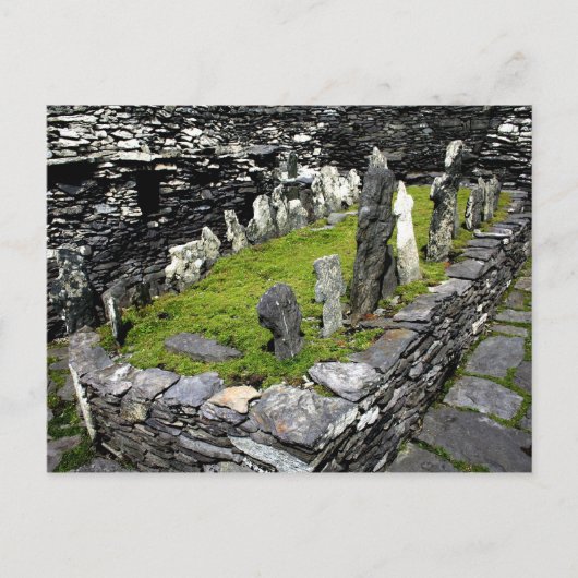 Graveyard Skellig Island Postkarte (Vorderseite)
