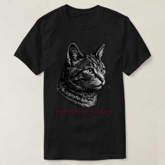 Gravierte Katze mit Tabby-Muster im Kurzhaarschnit T-Shirt