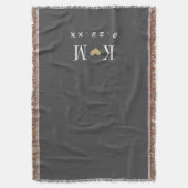 Gray and Gold Moderne Wedding Monogram Decke (Vorderseite Vertikal)