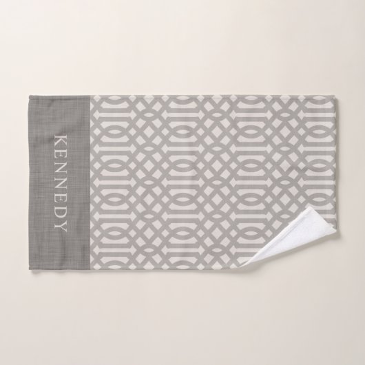 Gray and Ivory Trellis Monogram | Modernes Bauernh Badhandtuch Set (Handtuch)