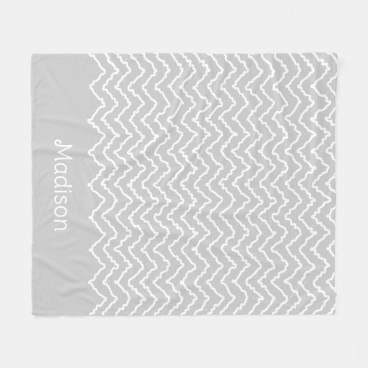 Gray And White Squiggly Chevron Zigzag Pattern Fleecedecke (Vorderseite (Horizontal))