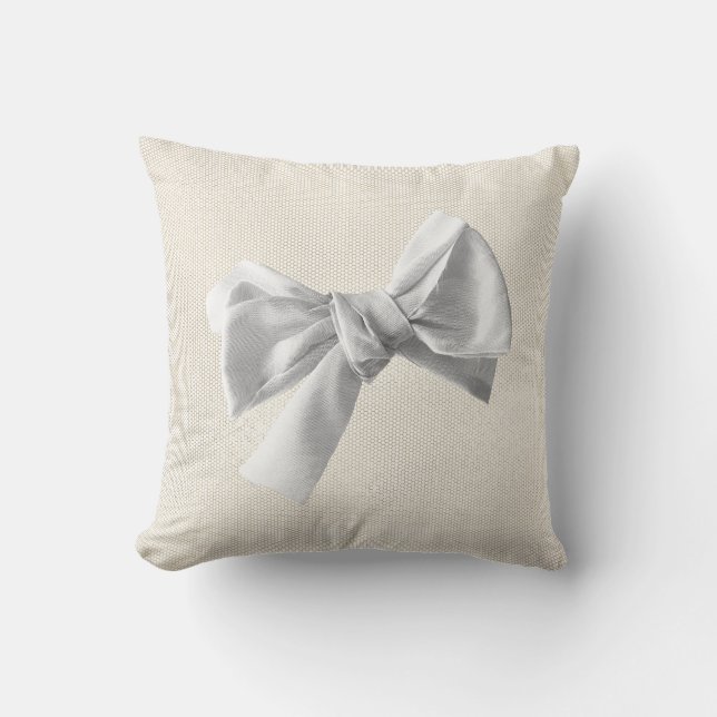 Gray Bawl Ivory Beige Feuchte neutrale Pastel Hütt Kissen (Vorderseite)