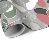 Gray Black Red Floral Winter Magnolia Geschenkpapier (Rolleneckpunkt)