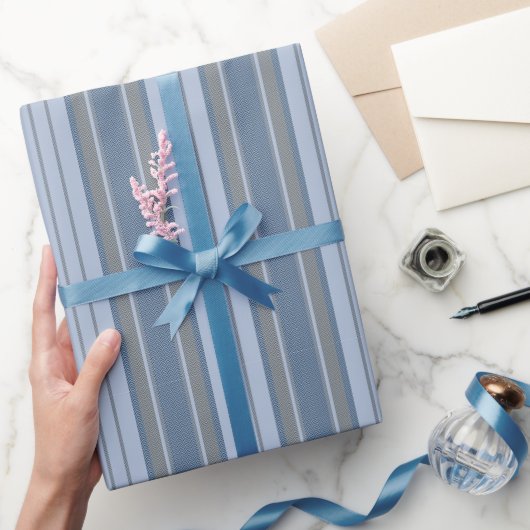 Gray Blue Chevron Stripes Geschenkpapier (Schenken)