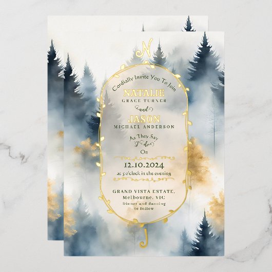 GRAY Blue Winter Pine Tree Forest Monogram Wedding Folieneinladung (Vorderseite/Rückseite)