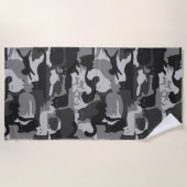 Gray Camouflage Cats Pattern Gray Kitty Cats Camou Strandtuch (Vorderseite)