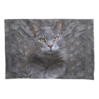 Gray Cat Portrait Kissenbezug