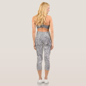 Gray Chic Unique Muster Capri Leggings (Rückseite)