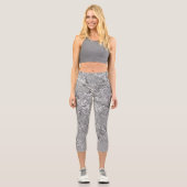 Gray Chic Unique Muster Capri Leggings (Vorderseite)