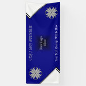 Gray Clover Ribbon von Kenneth Yoncich Banner (Vertikal)