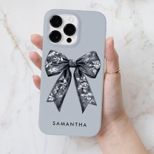 Gray Coquette Feminine Toile de Jouy Bow mit Namen Case-Mate iPhone 14 Pro Max Hülle