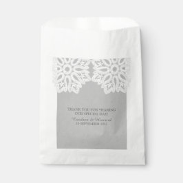 Gray Elegant Lace Favor Bags Geschenktütchen