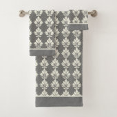 Gray Elegant Leaf Pattern Badhandtuch Set (Insitu)