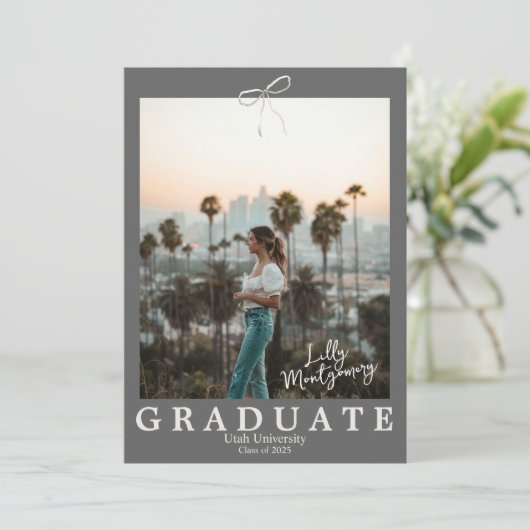 Gray Gingham Coquette Abschluss Ankündigung (Stehend Vorderseite)