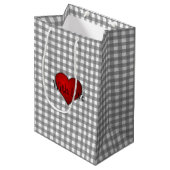 Gray Gingham Rotes Herz mit Liebe Mittlere Geschenktüte (Vorderseite Schrägansicht)
