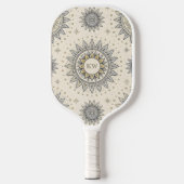 Gray Gold Mandala Pattern Monogram Pickleball Schläger (Vorderseite)