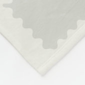 Gray Groovy Karos Gestreiftes Muster Fleecedecke (Ecke)