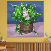 Gray Kitten in Eimer Catnip Leinwanddruck (Insitu (Wohnzimmer))