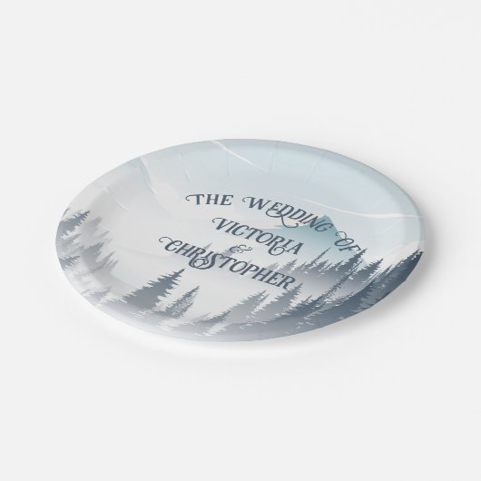 Gray Mountain Wilderness Winter Wedding Custom Pappteller (Schrägansicht)