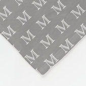 Gray Personal Monogram Muster Fleecedecke (Ecke)