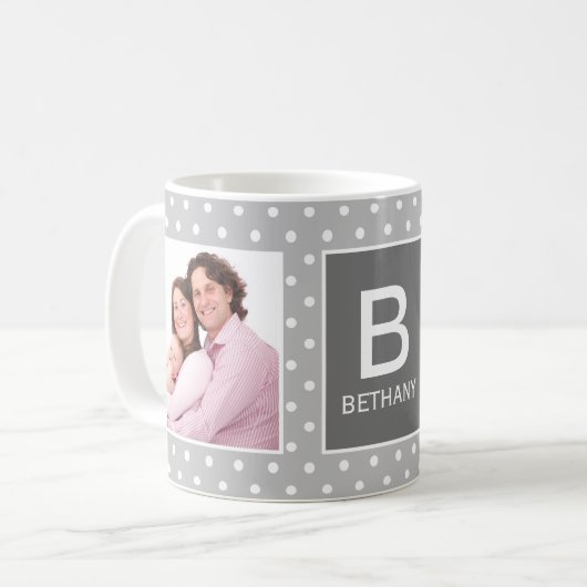 Gray Polka Dot Custom Foto Monogram Kaffeetasse (Vorderseite Links)
