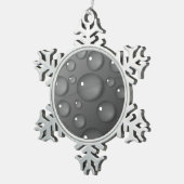 Gray Raindrop Background Schneeflocken Zinn-Ornament (Rechts)