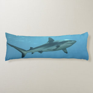 Gray Reefshark am Korallenriff von Yap Island Seitenschläferkissen