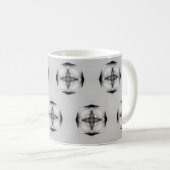 Gray Schwarz-Weiß-Schildkrötenherzen Kaffeetasse (VorderseiteRechts)