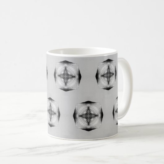 Gray Schwarz-Weiß-Schildkrötenherzen Kaffeetasse (VorderseiteRechts)