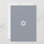 Gray Silver Bar Mitzvah Tallit Simple Modern Bold Einladung (Rückseite)