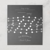 Gray Silver String Lights Moderner Hochzeitstisch Platzkarte (Außenseite Aufgefaltet)