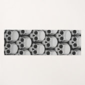 Gray Skull Pattern – Minimal Gothic Design Yogamatte (Vorderseite (Horizontal))