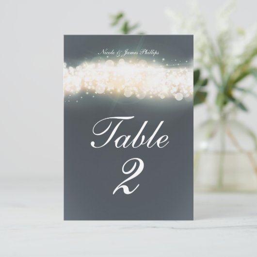 Gray Sparkle Light Blast Wedding Tischnummer Card (Stehend Vorderseite)