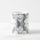 Gray Stripe Damask Mit Monogramm Tasse (Mittel)