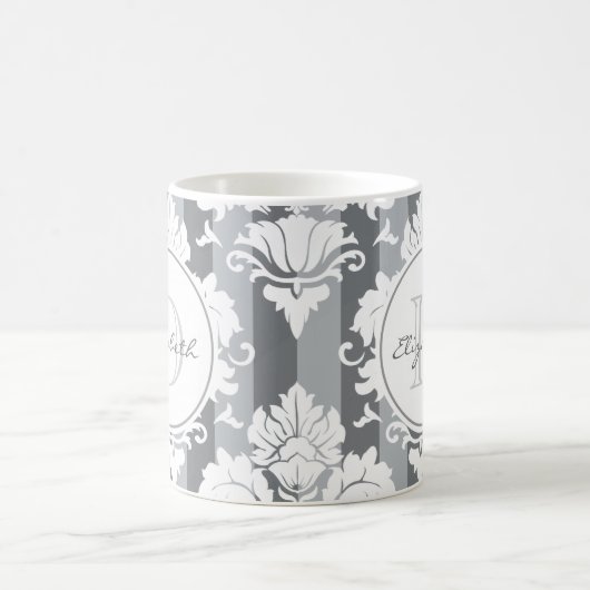 Gray Stripe Damask Mit Monogramm Tasse (Mittel)