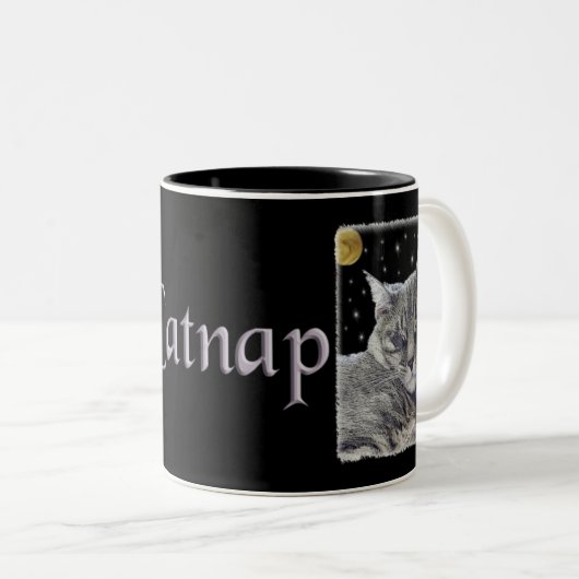 Gray Striped Kitty Art "Catnap" Zweifarbige Tasse (VorderseiteRechts)