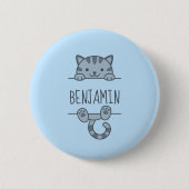 Gray Tabby Cat Peeking hinter Individuelle Name Bl Button (Vorderseite)