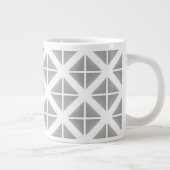 Gray Trendy Triangle Pattern Jumbo-Tasse (Rechts)
