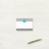 Gray und Aqua Blue Chevrons mit One Monogram Post-it Klebezettel (Auf Schreibtisch)