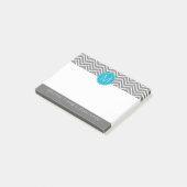 Gray und Aqua Blue Chevrons mit One Monogram Post-it Klebezettel (angewinkelt)